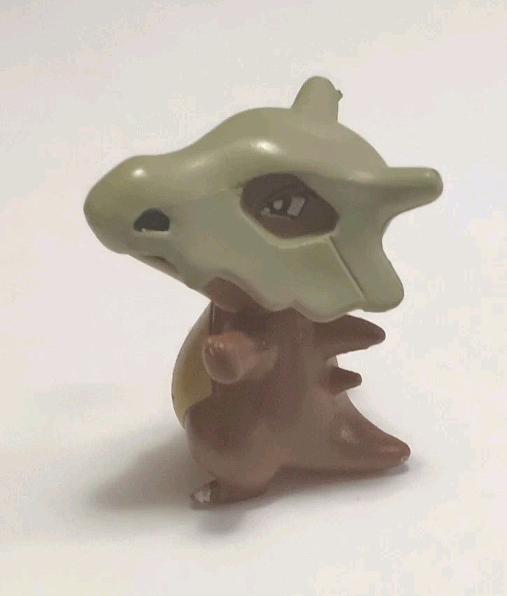 Pokémon XY 2015 Cubone Clip ‘N’ Carry Takara Tomy Figure