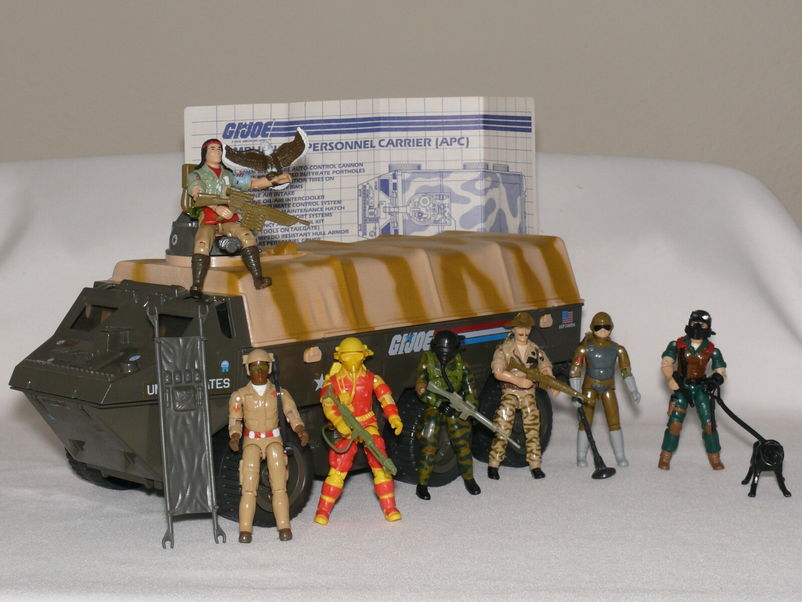 VINTAGE G.I. JOE REINFORCEMENTS VIA AMPHIBIOUS PERSONNEL CARRIER