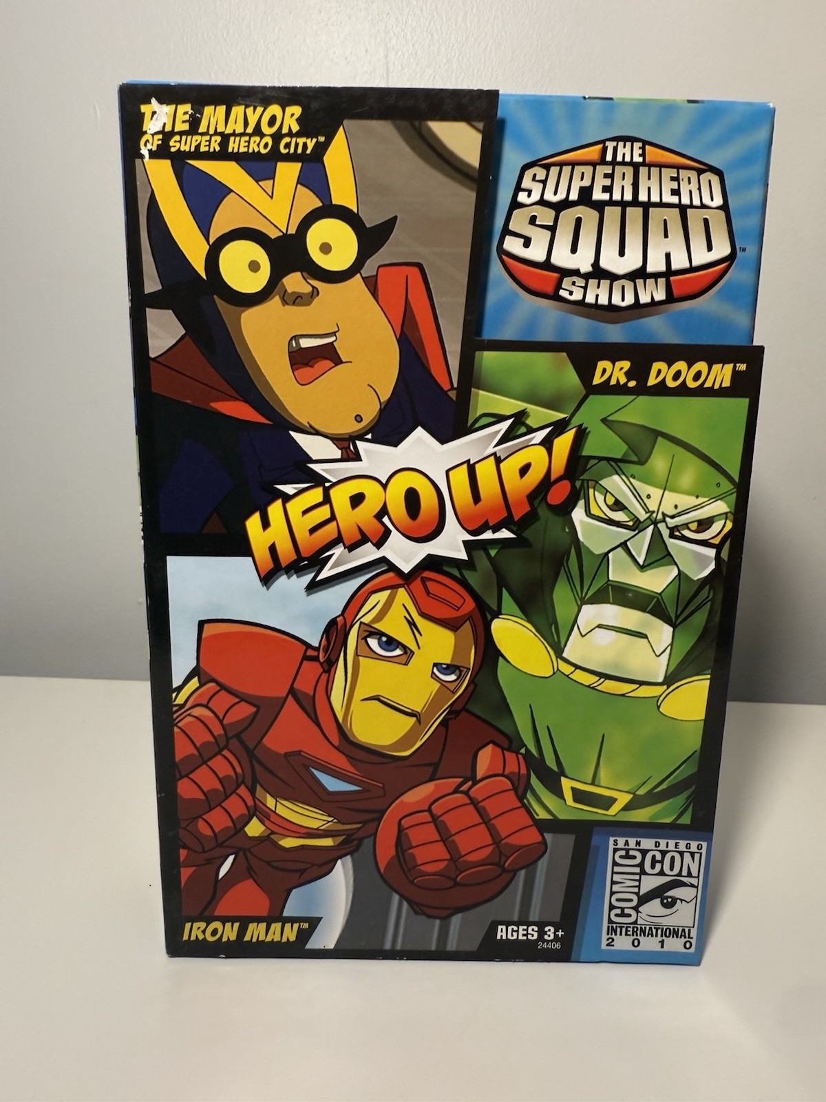 SDCC 2010 SUPER HERO SQUAD SHOW 3PACK – The Mayor (Stan Lee) Dr Doom Iron Man