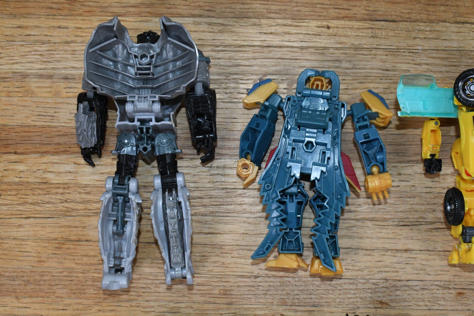 LOT of 10 Transformers Action Figures Hasbro SEE PICTURES Pre-Owned