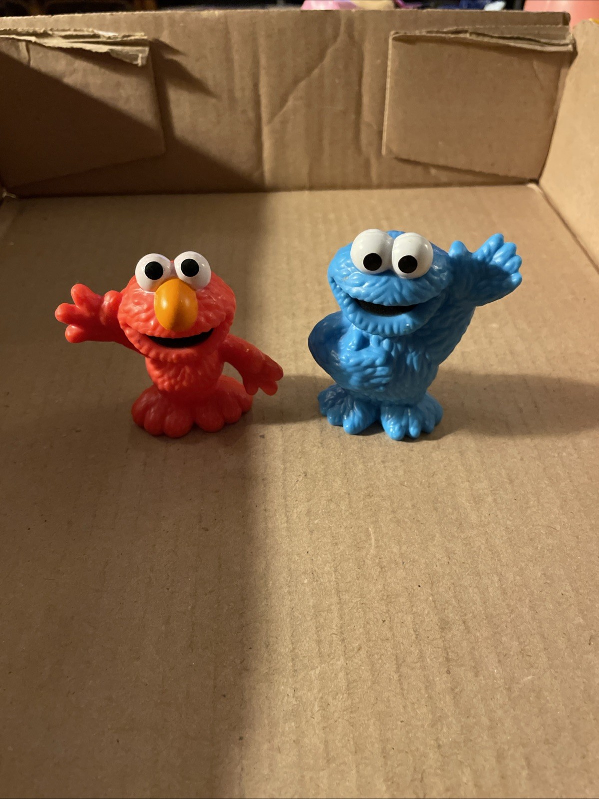 2 Sesame Street Friends Elmo & Cookie Monster PVC Cake Topper Figures 2013 S26