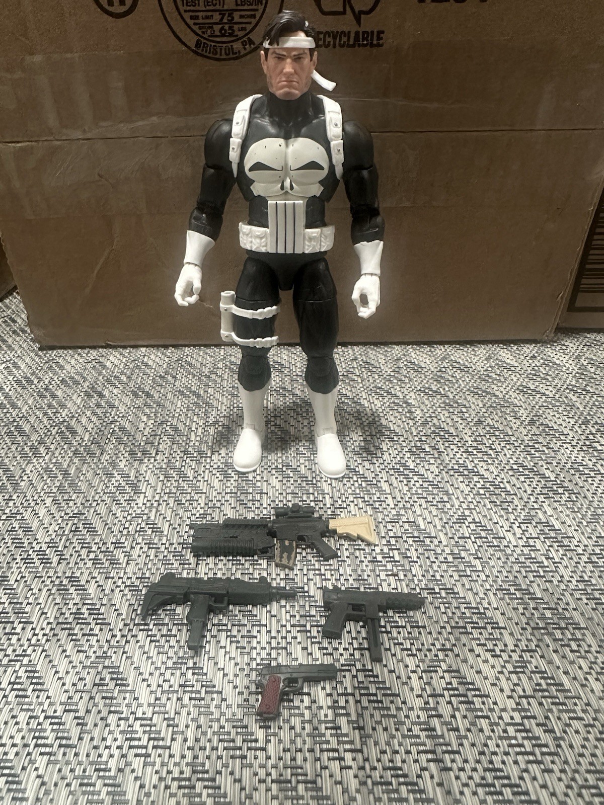 Marvel Legends Kitbash Classic Punisher (read Description)