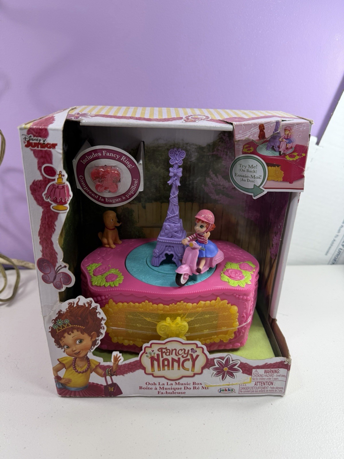 NEW Disney Junior Fancy Nancy Figure Ooh La La Jewelry Music Box Play Ring Toy