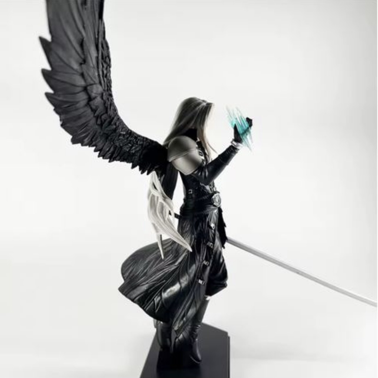 Final Fantasy VII Rebirth Sephiroth One-Winged Angel Action Figure Model