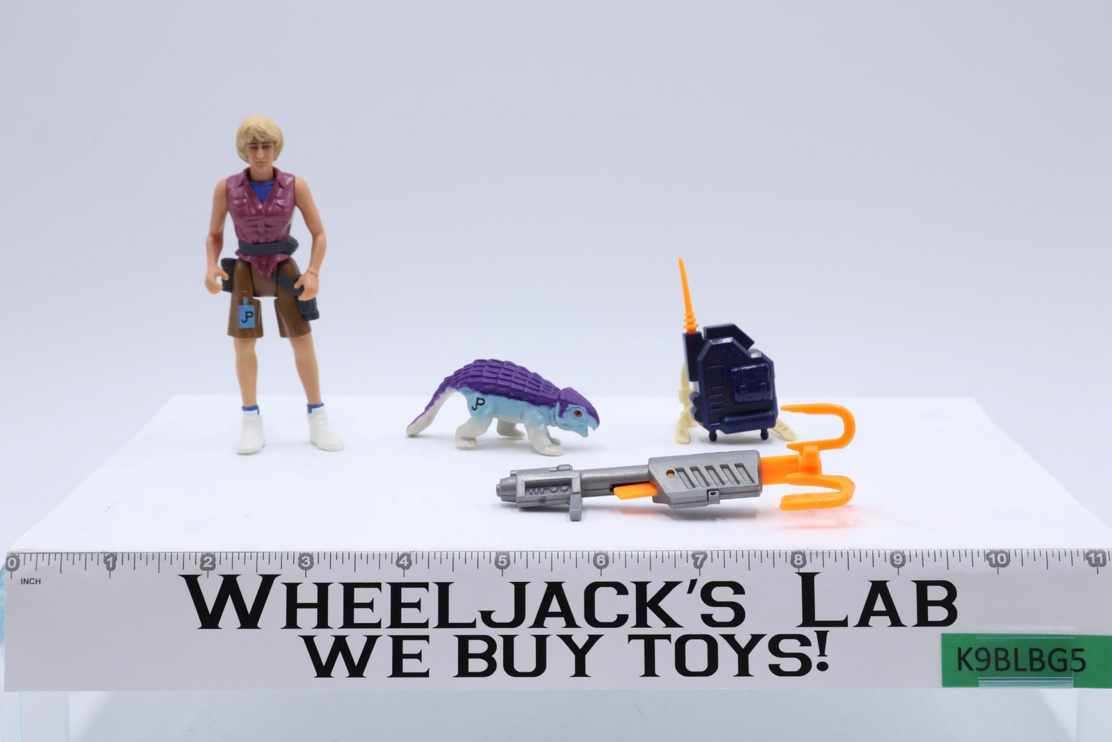 Ellie Sattler W/Firing Grappling Hook Series II Jurassic Park 1993 Kenner