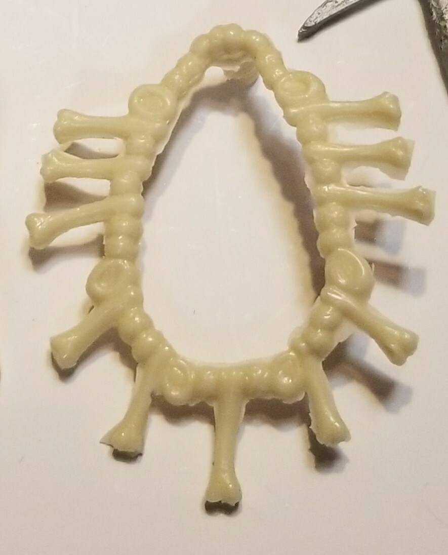 PAPA SHANGO BONE NECKLACE WWF SERIES 6 HASBRO REPRODUCTION REPLICA WWE REPRO