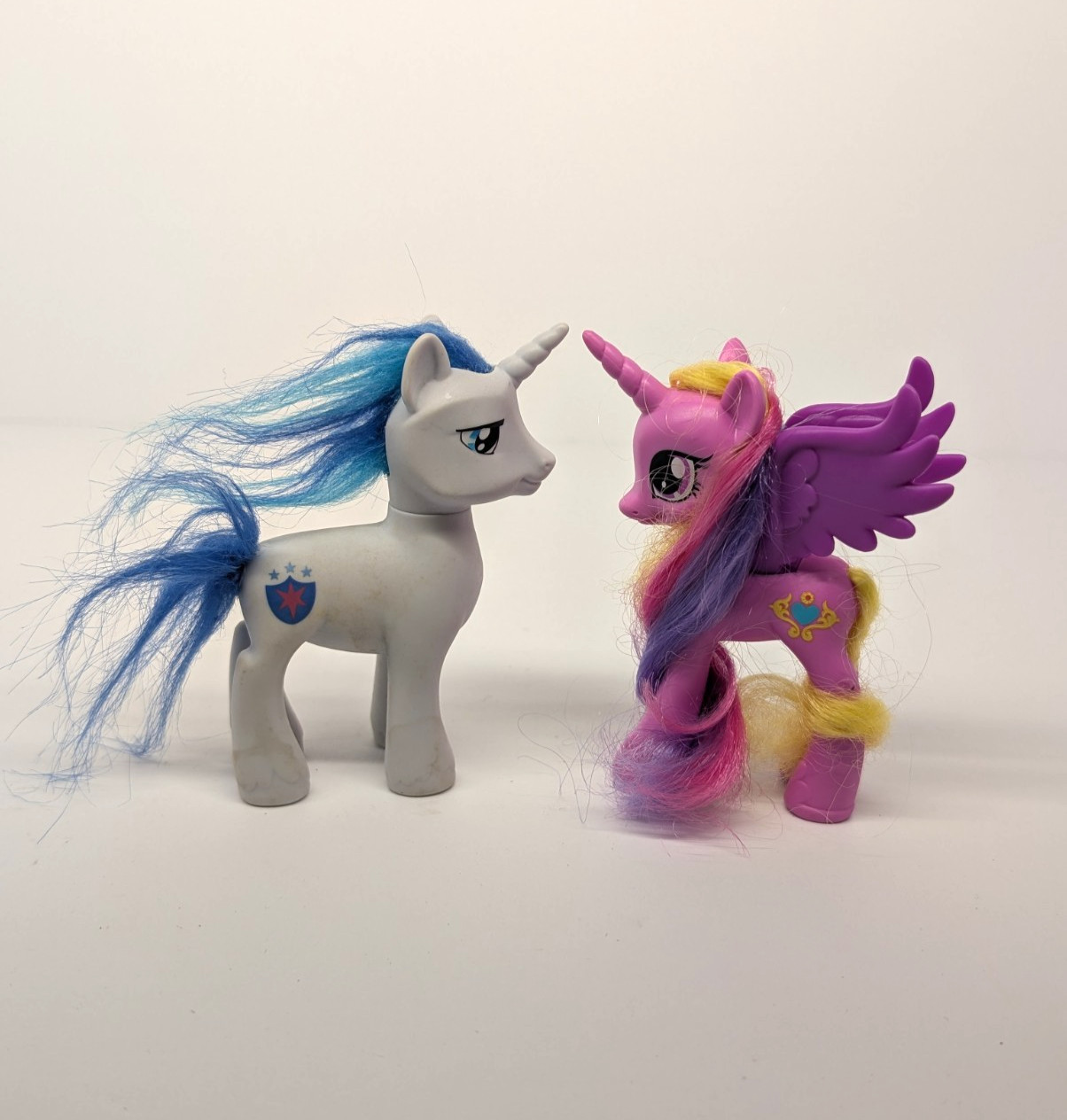 Lot (2) My Little Pony G4 SHINING ARMOR & PRINCESS CADANCE Brushable MLP 2012