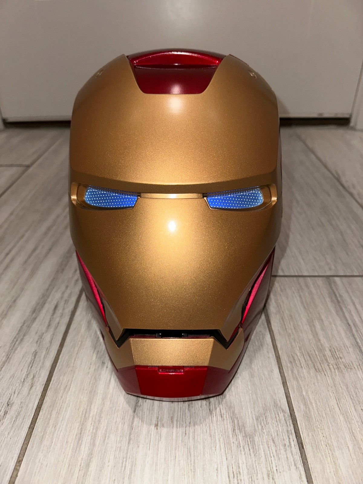 Hasbro Avengers Marvel Legends Adjustable Iron Man Electronic Helmet Collectible