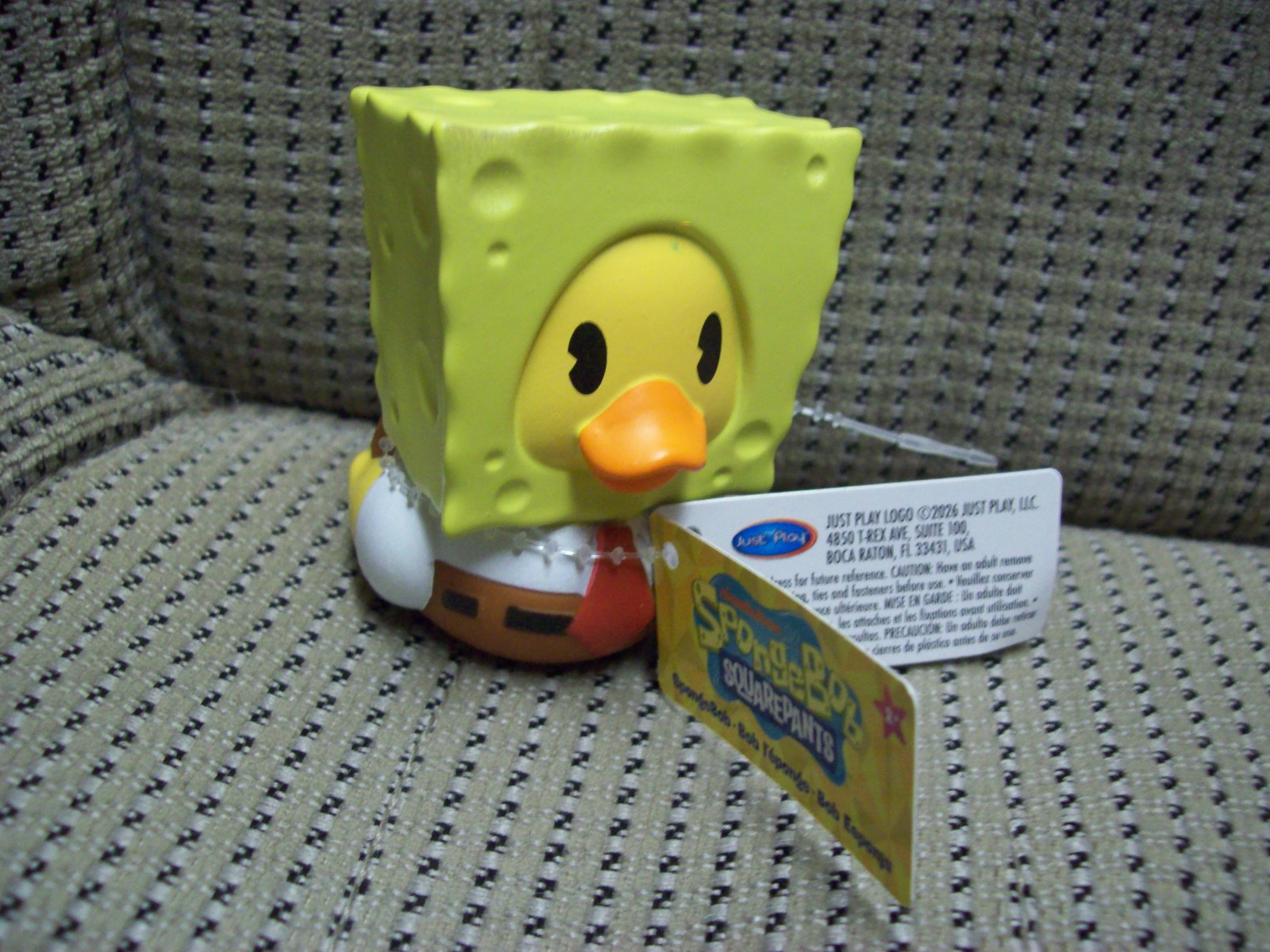 SpongeBob SquarePants, Nickelodeon 2.75″ Rubber Duck with tag attached New!