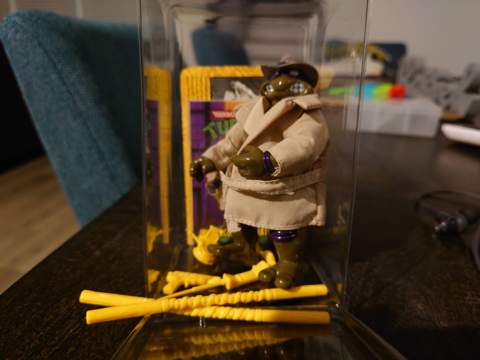 1994 Playmates TMNT Undercover Donatello Yellow accessories w/Card Complete vint