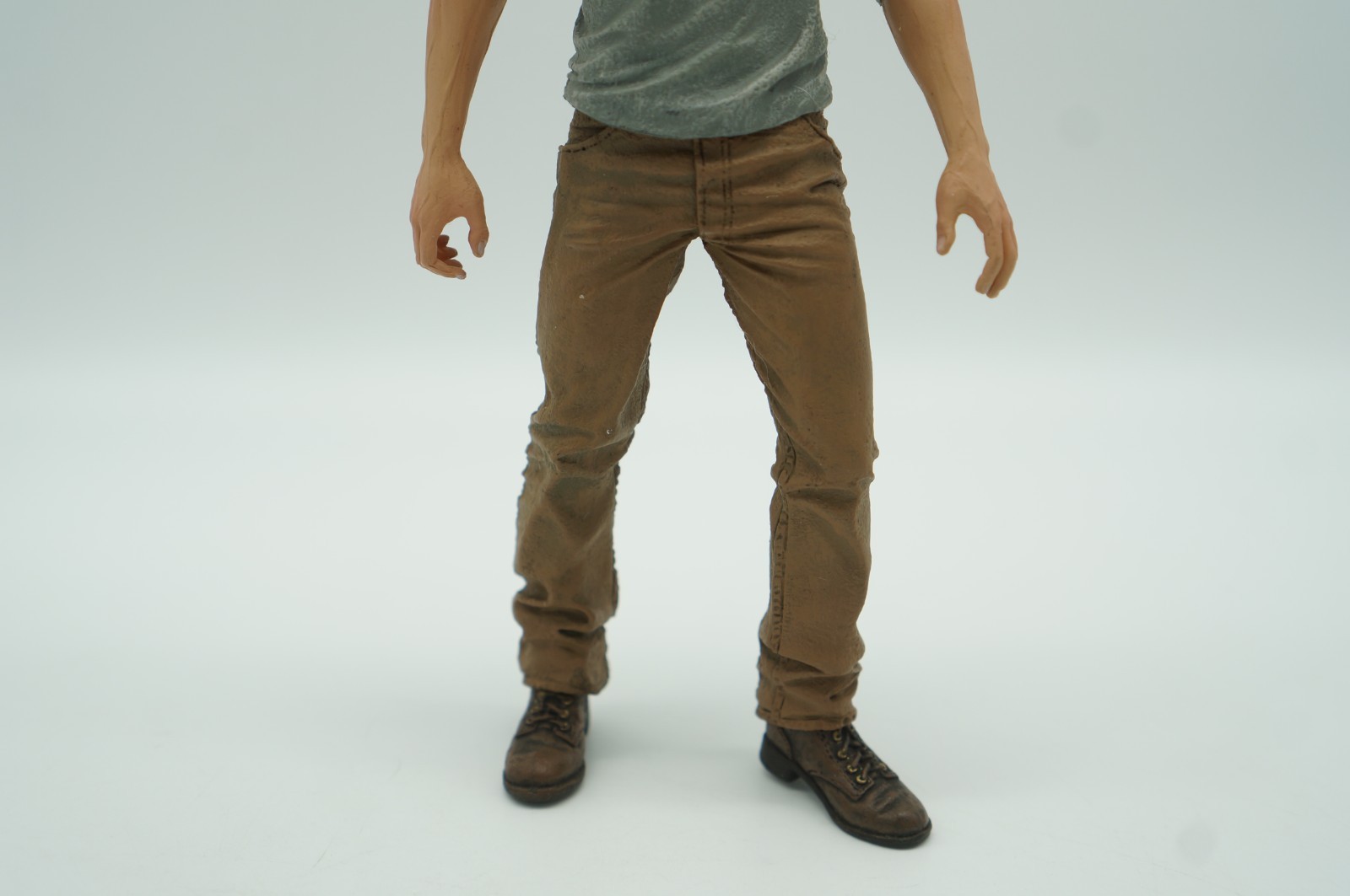 NECA Hunger Games Gale Hawthorne Figure