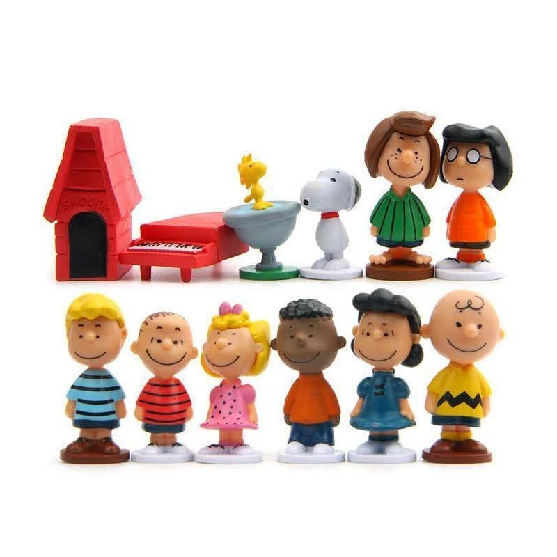 12pcs Japan Anime Peanuts Snoopy Charlie Sally Woodstock Mini Figure Model Toys