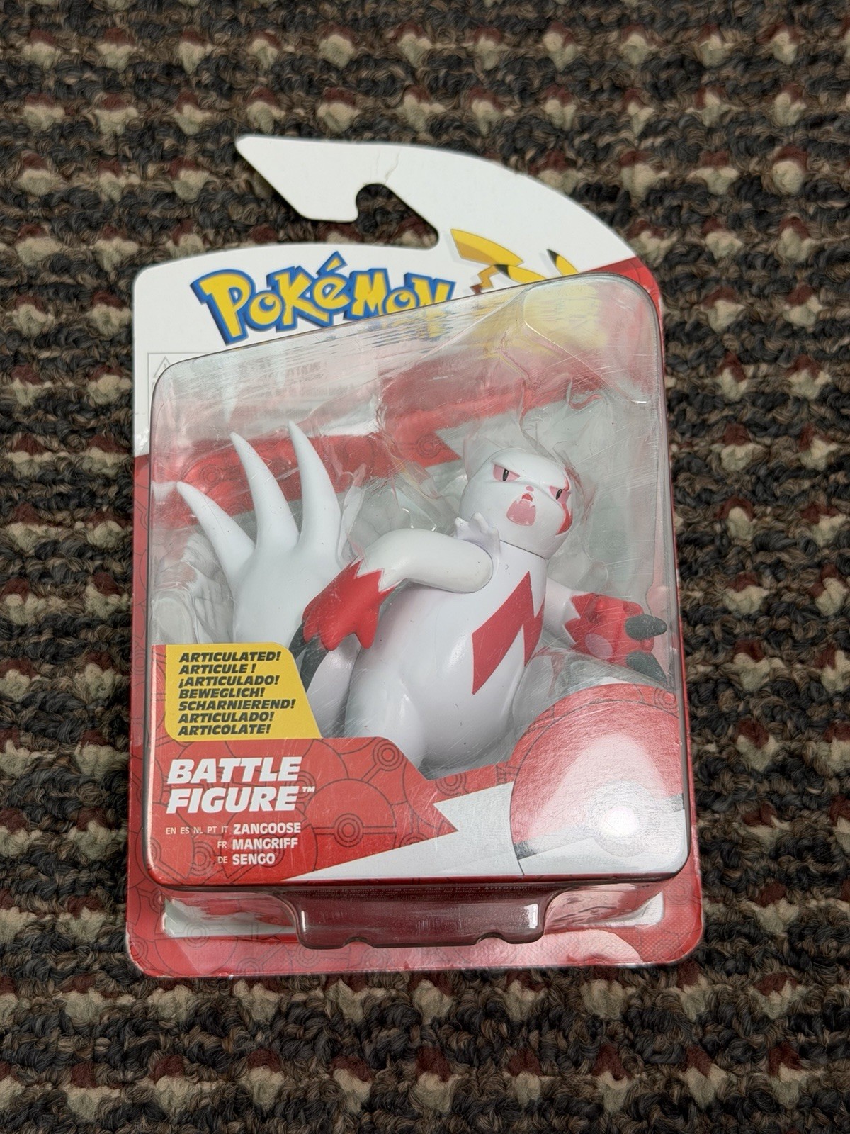 Pokemon Zangoose Battle Figure New in Package
