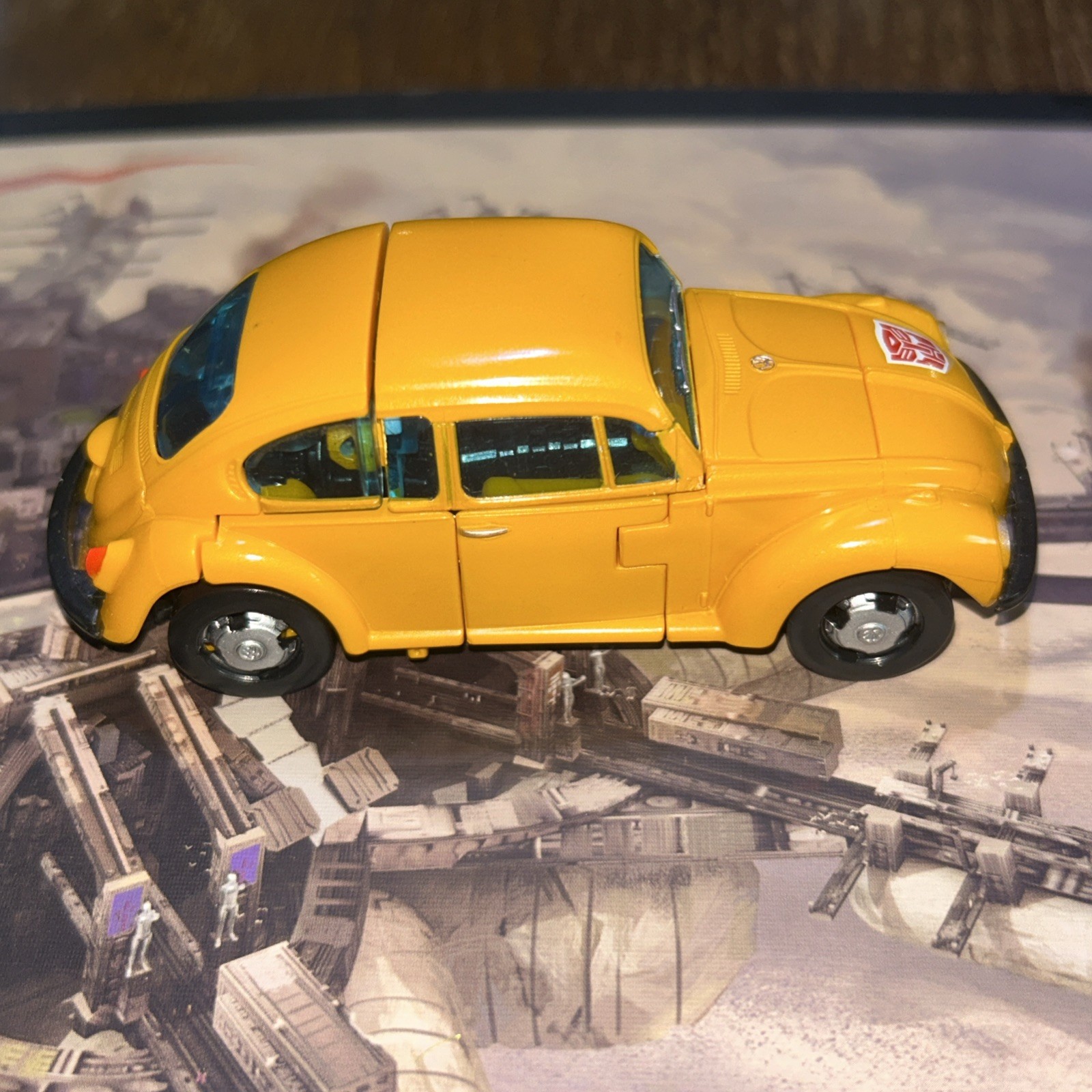 Transformers Netflix BUMBLEBEE Deluxe Siege War Cybertron Generations Loose