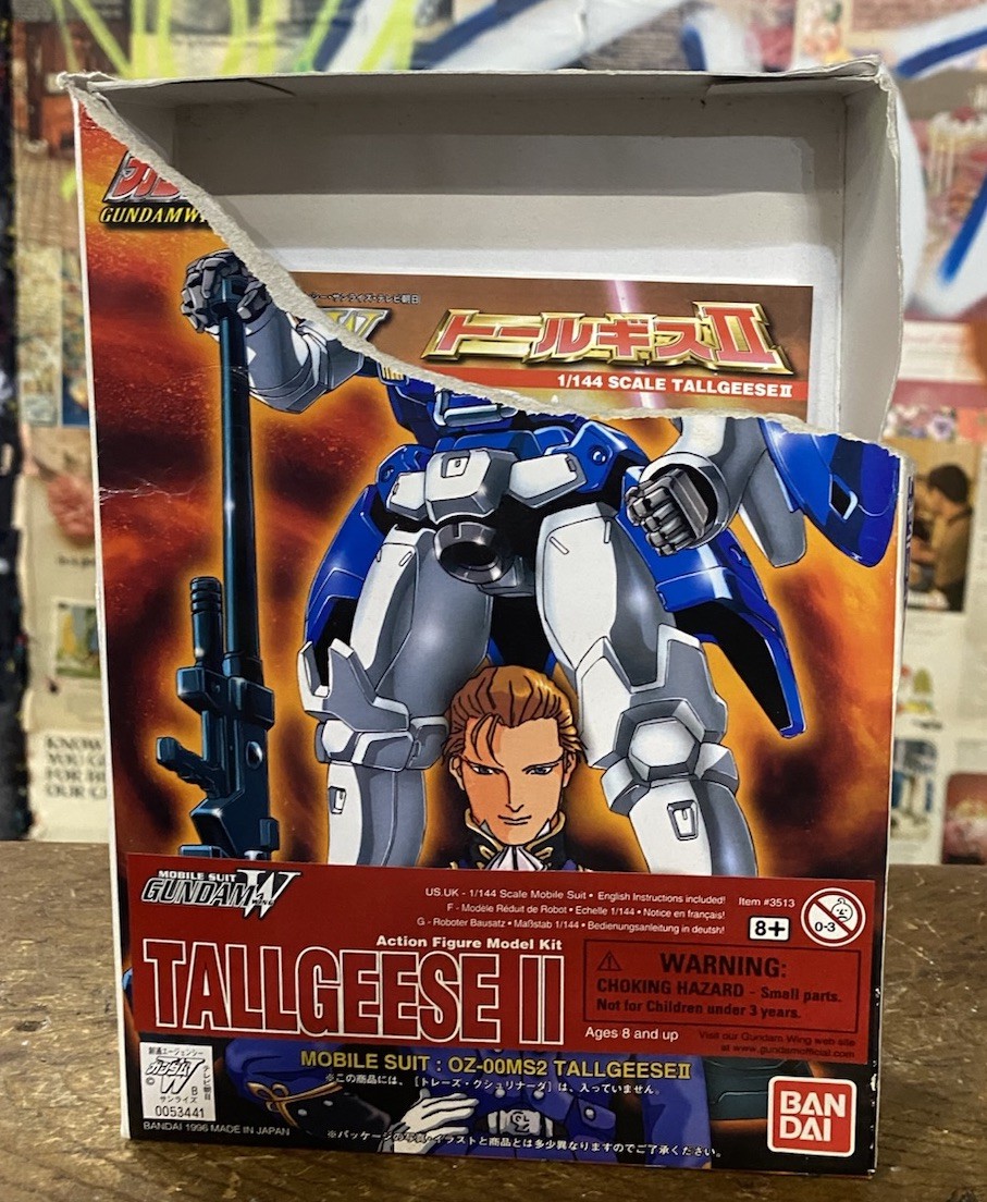 Vintage 1996 Tallgeese II Gundam Model Kit 1/144 Mobile Suit OZ-00MS2 Bandai