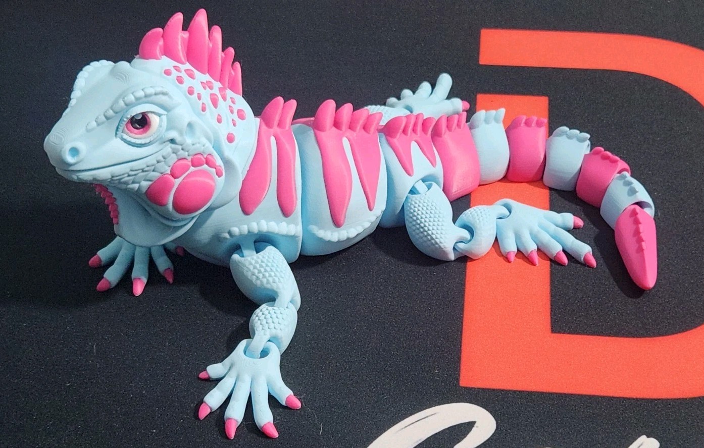Large Articulated Iguana, 3D Printed PLA, 12″ Long 4.25″ Tall