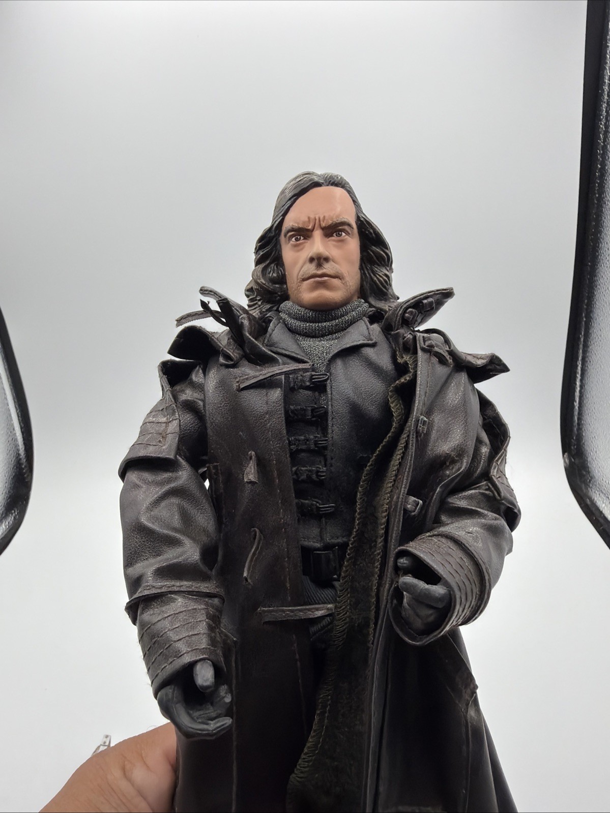 2004 Sideshow Hugh Jackman As Van Helsing 12″ Figure loose