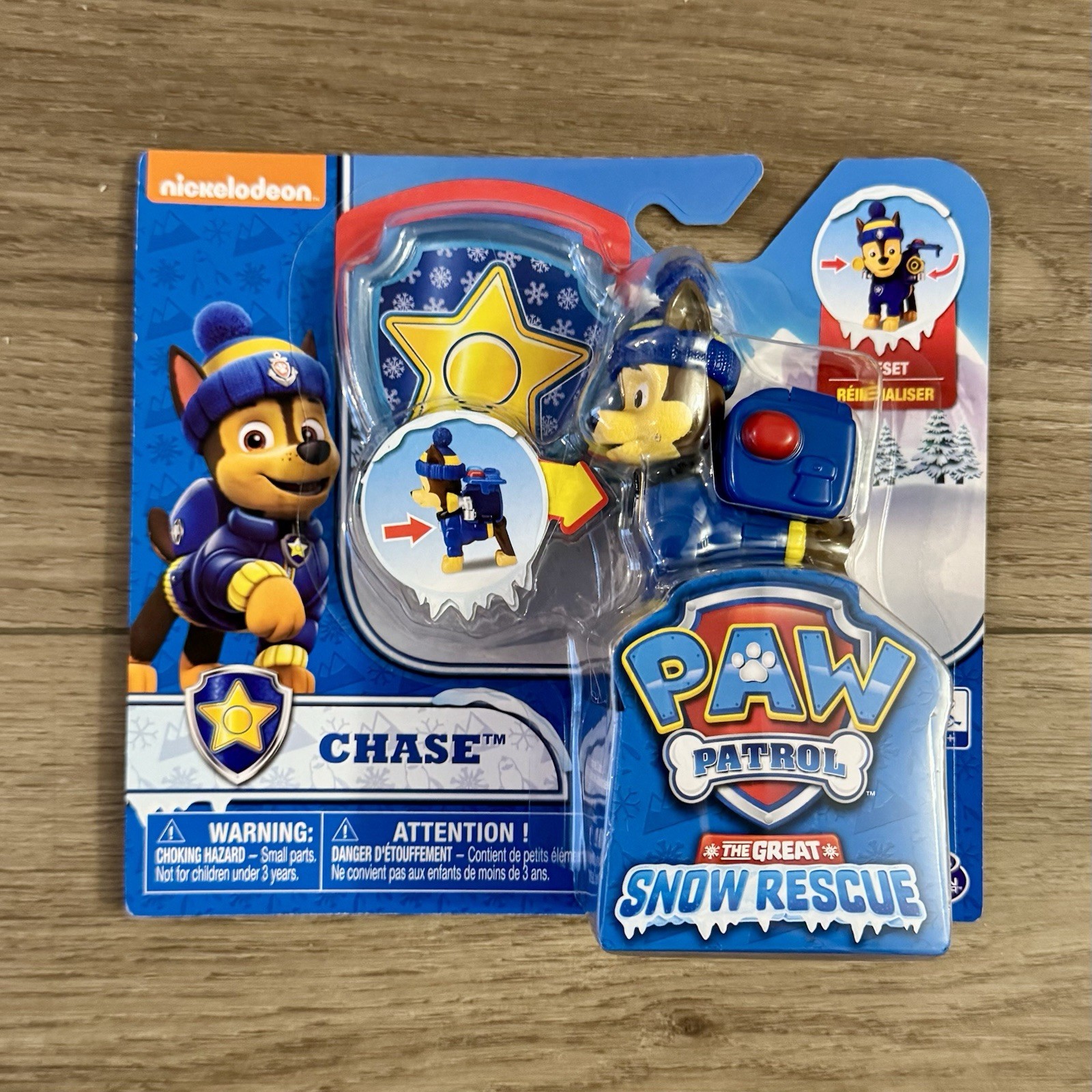Paw Patrol Chase Snow Rescue Transforming Figure Badge Set NEW SEALED