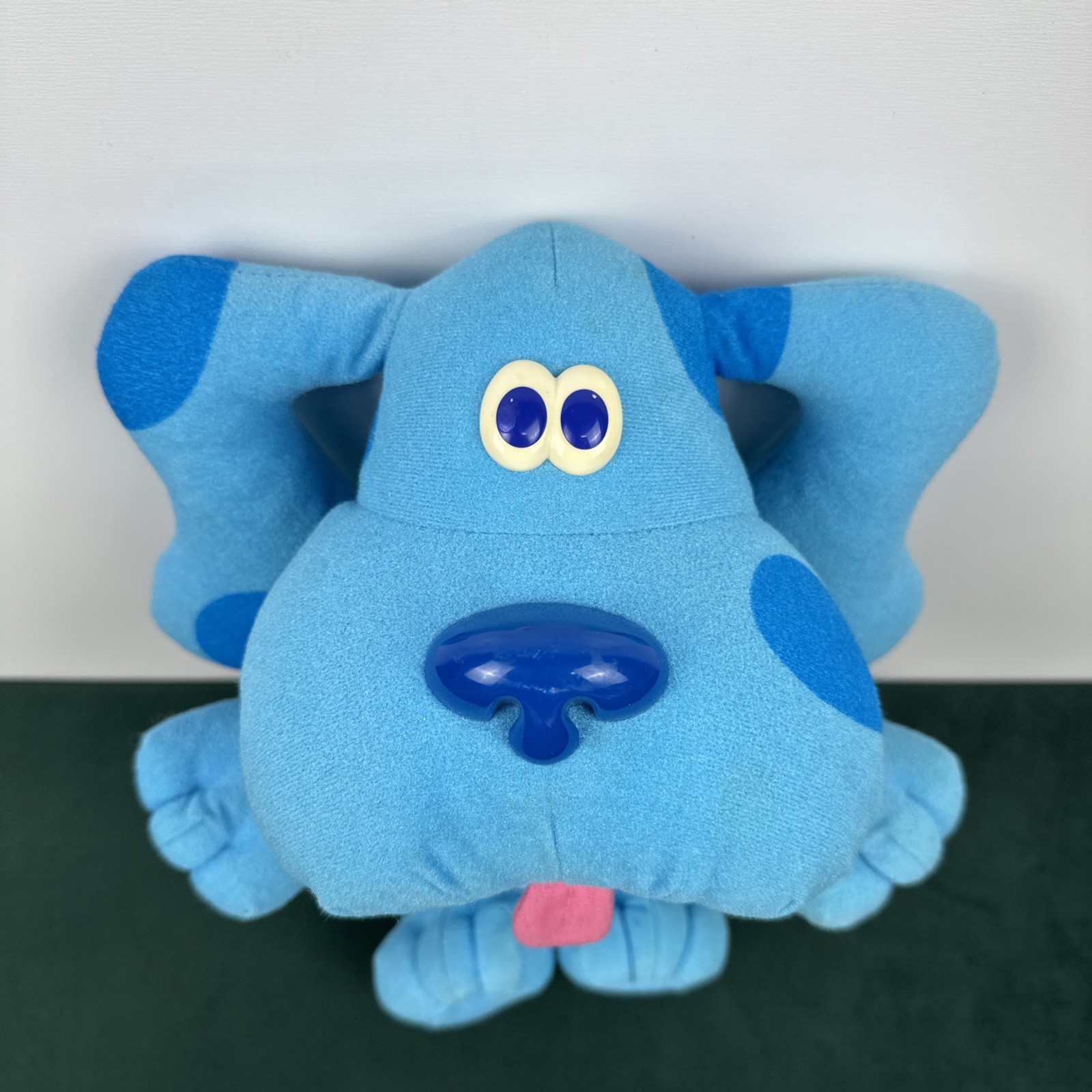 Vintage 1997 Tyco Blues Clues SING ALONG BLUE 12″ Talking Stuffed Plush (WORKS)