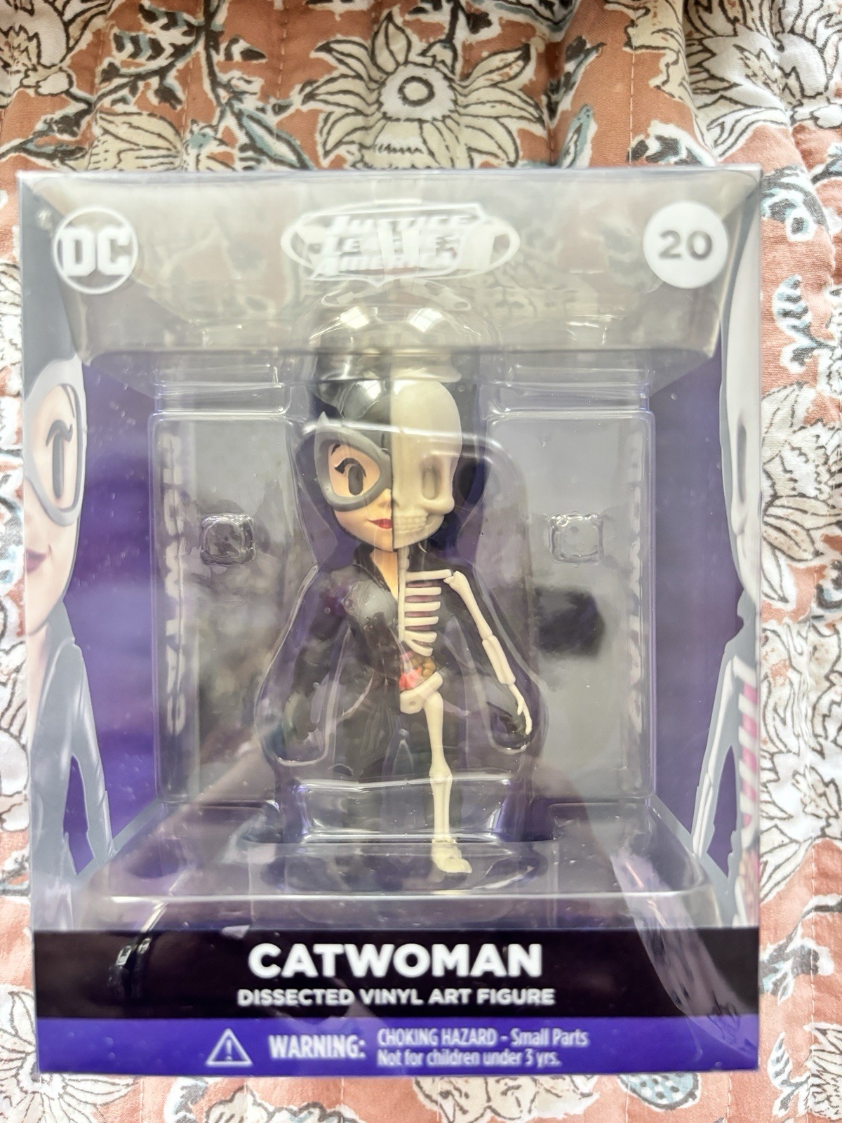 DC Comics Justice League – Catwoman Dissected Vinyl Art Figure