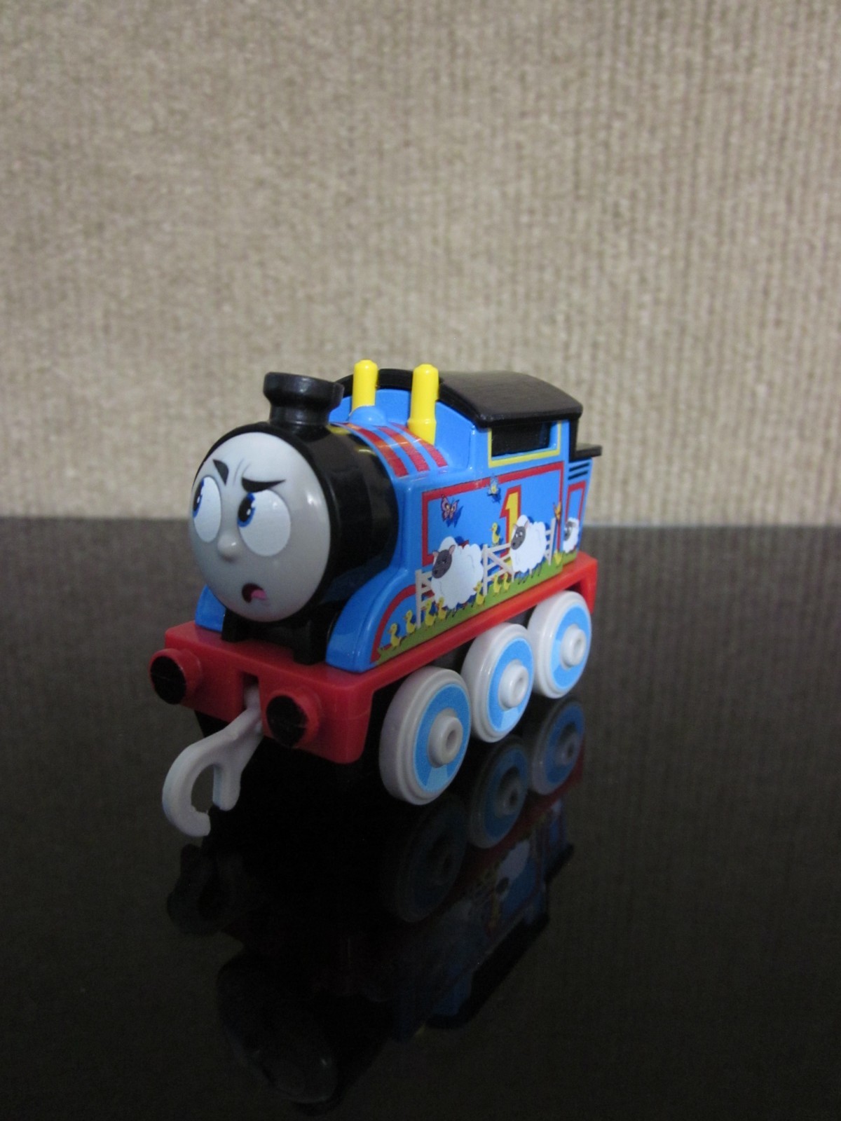 Thomas & Friends All Go Engines Thomas McColls Farm Sheep Push Along Train