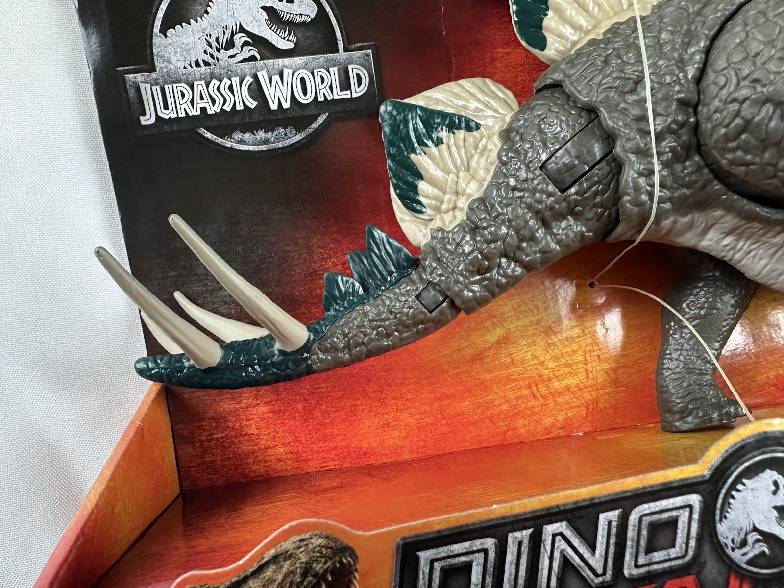 Jurassic World Mega Dual Attack STEGOSAURUS Action Figure 15″ Dino Rivals 2019