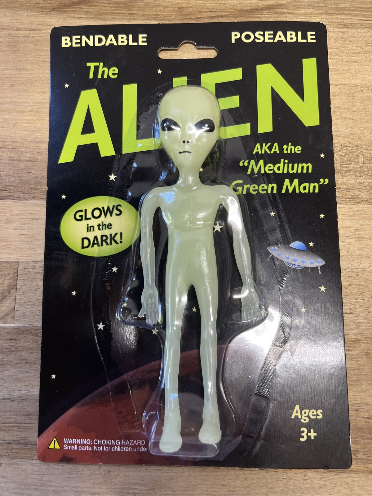 2013 Off the Wall Toys Alien Glow-In-The-Dark 6″ Bendable Action Figure Toy Af2
