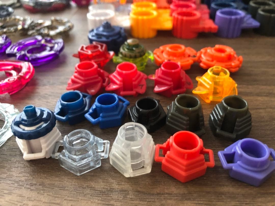 Beyblade Metal Fight Parts Lot – Used – Approx. 15-20 Years Old 063026d