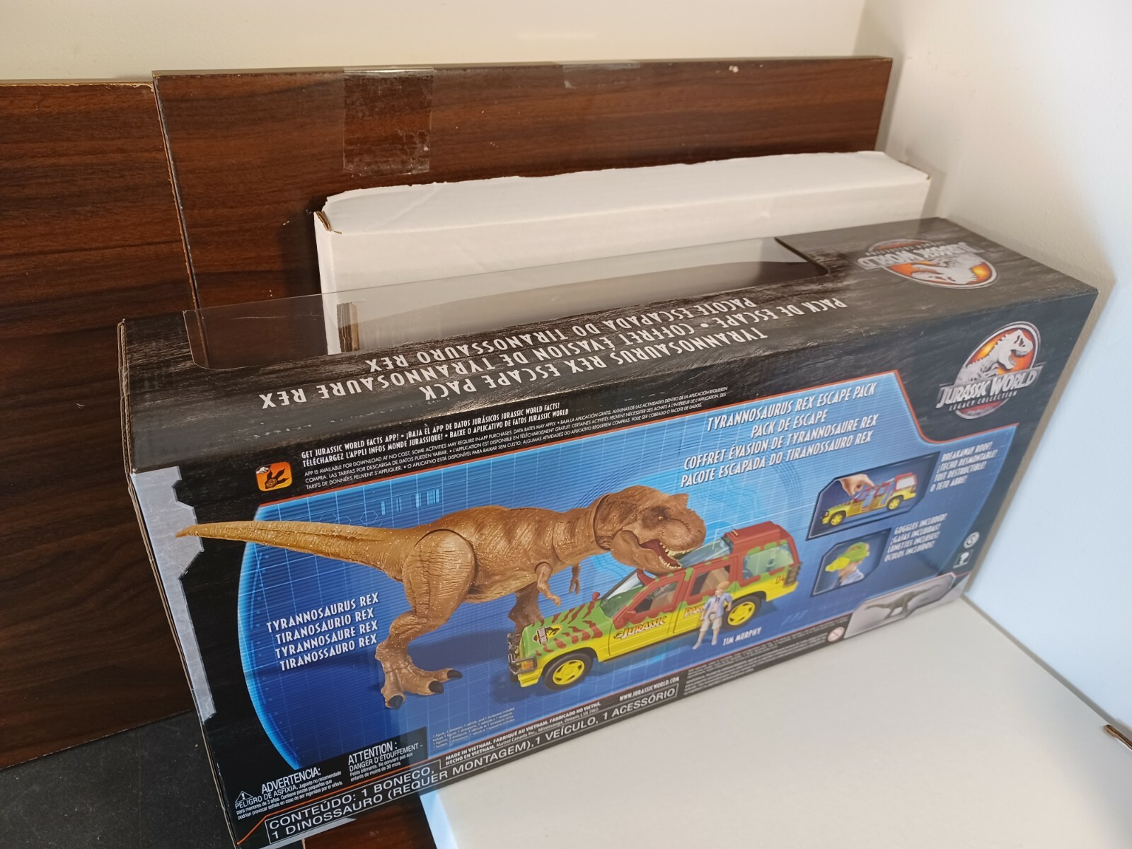Jurassic World Legacy Collection Tyrannosaurus Rex Escape Pack Action Figure-NEW