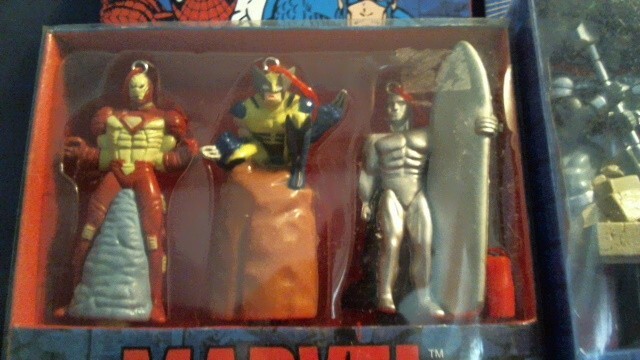 2 PACKAGES MINT SEALED 1995 MARVEL COMICS PEN PARTY SET – IRONMAN BATMAN ROBIN