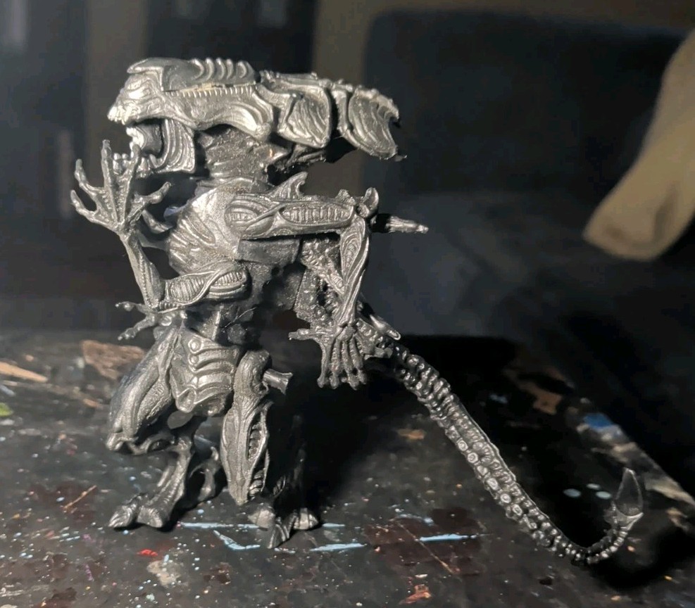 1992 Vintage Kenner Aliens – Queen Alien Deluxe Xenomorph 6″ Figure