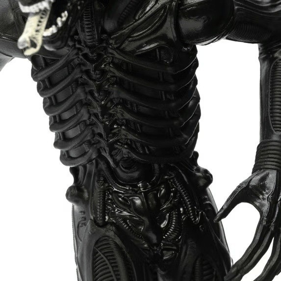 CultureFly Alien Big Chap Xenomorph 9″ Deluxe Statue Vinyl Acrylic Display. New