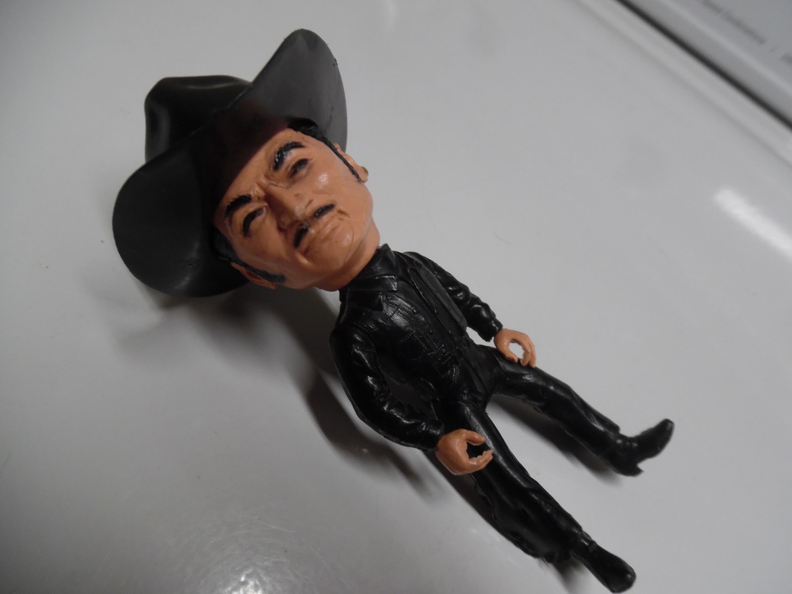 VINTAGE REMCO OUTLAW COWBOY PETE ACTION FIGURE TOY FROM WESTERN TOWN, SCARCE