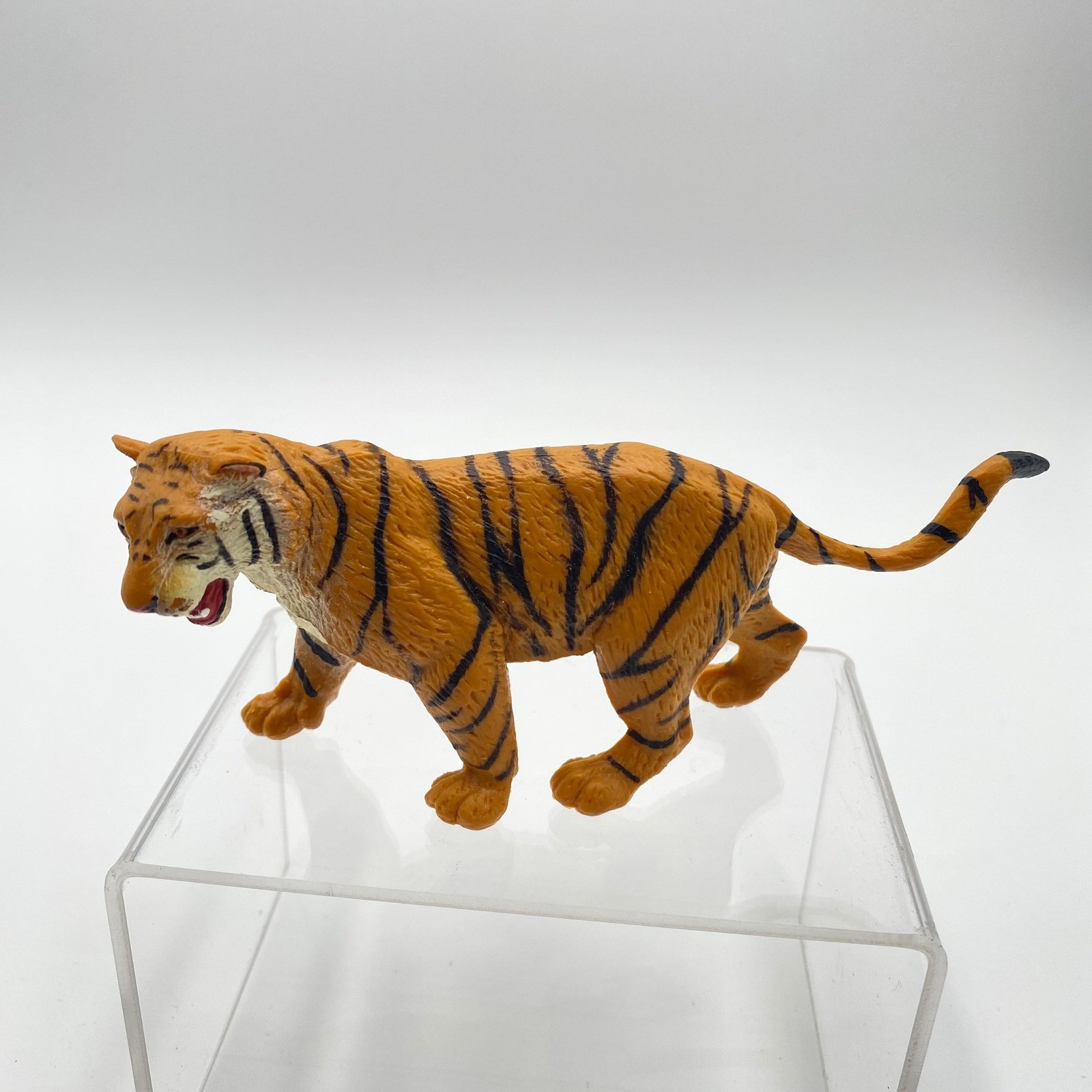 Vintage Safari Ltd Tiger Figure Realistic Wild Animal Toy Kids Play 1996
