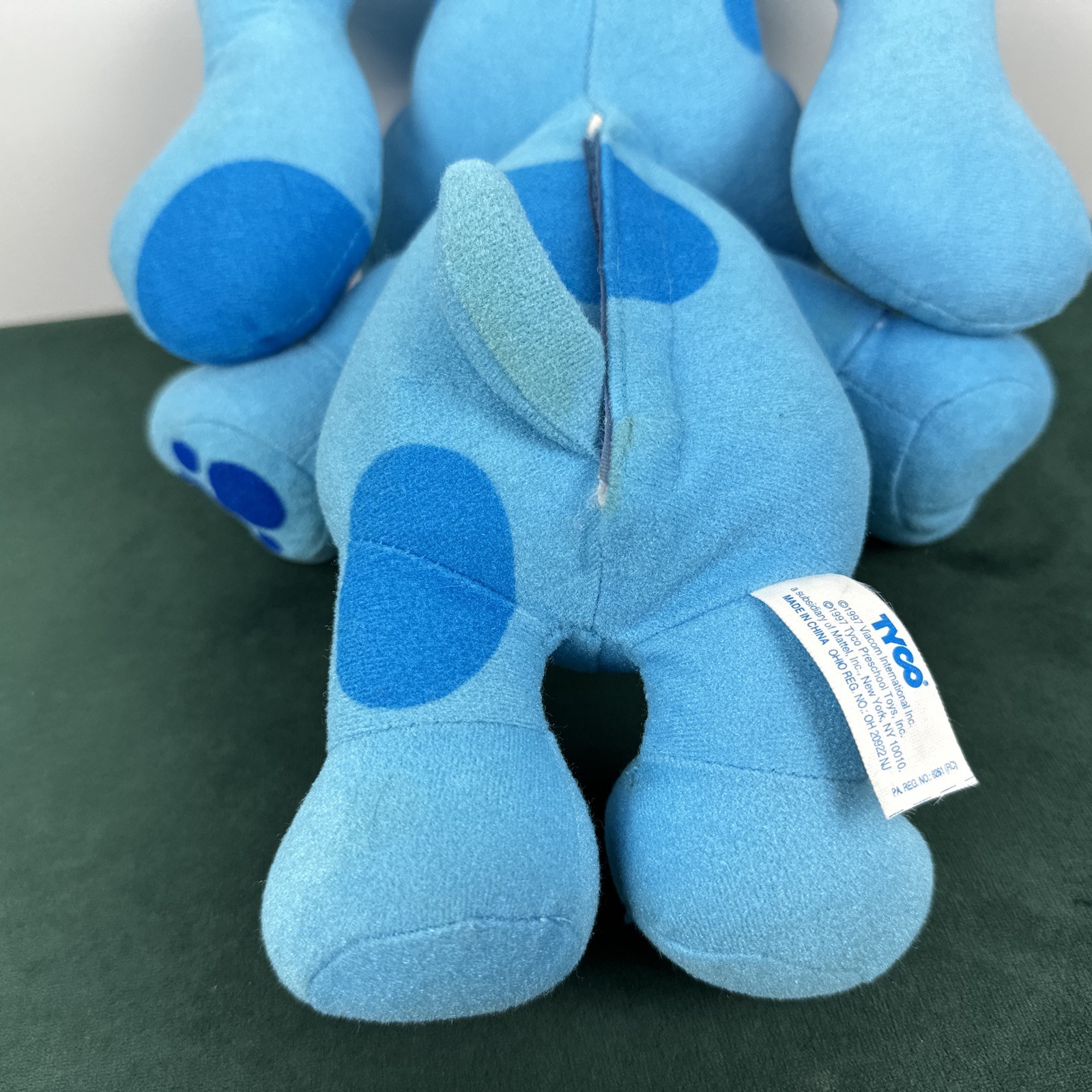 Vintage 1997 Tyco Blues Clues SING ALONG BLUE 12″ Talking Stuffed Plush (WORKS)