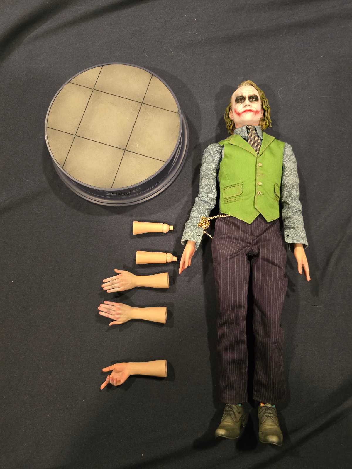 InArt Queen Studios 1/6 The Dark Knight Joker Loose figure and base