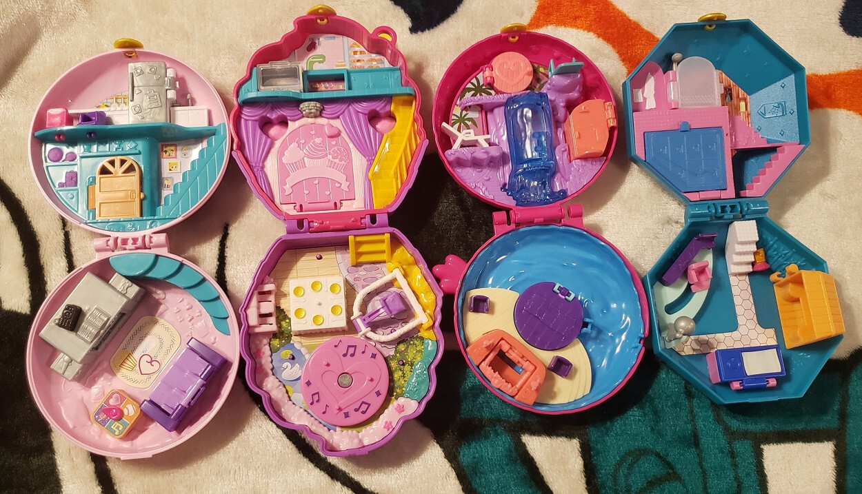 LARGE LOT OF 11 POLLY POCKET Miini playsets – missing pieces