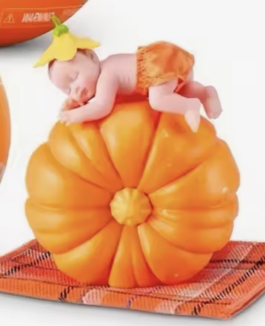 Zuru My Mini Baby PUMPKIN PATCH SERIES Baby on top of pumpkin