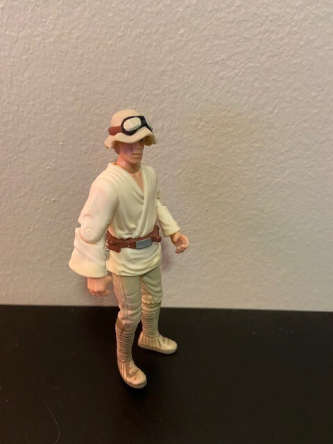 Star Wars POTF Farm Boy Luke 3.75 Action Figure