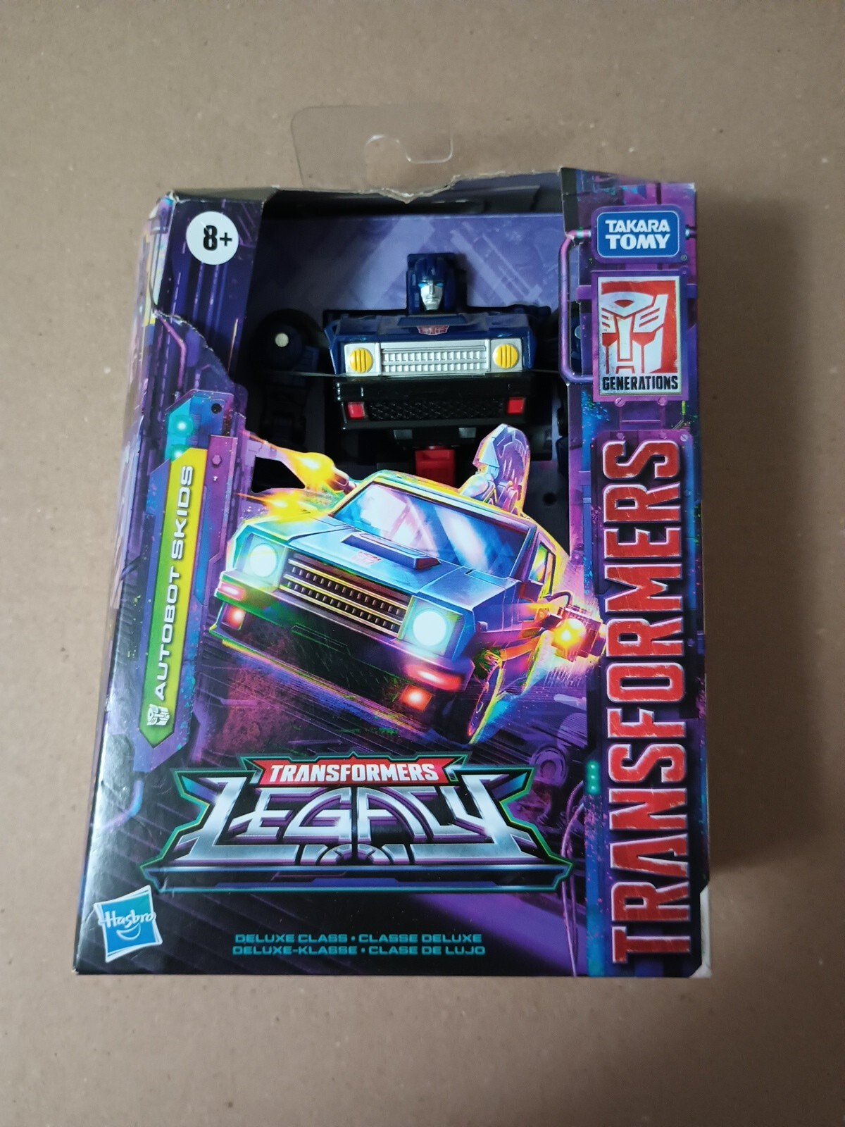 AUTOBOT SKIDS, 2022 HASBRO DELUXE CLASS TRANSFORMERS LEGACY