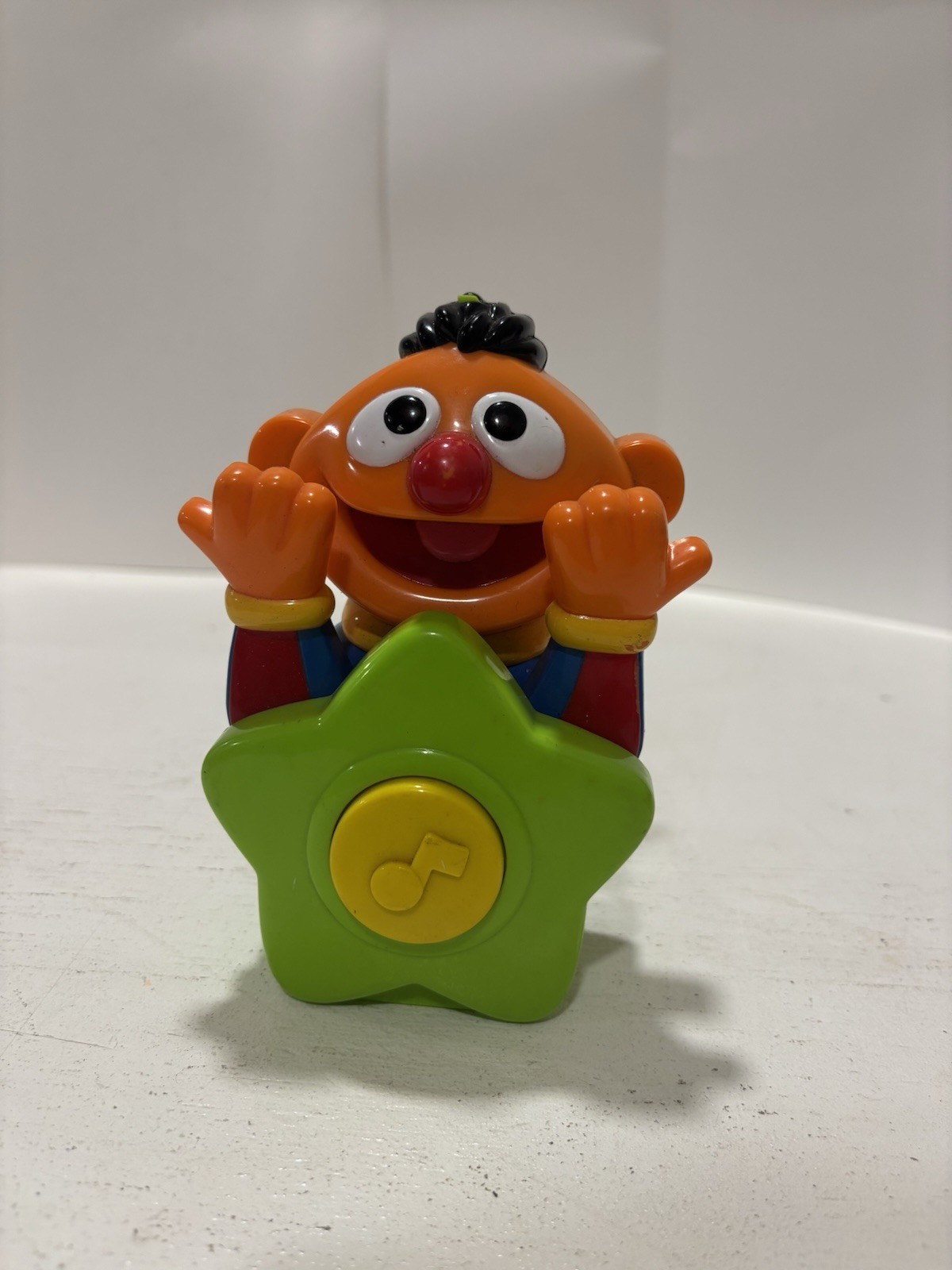 Tyco 1996 Baby Sesame Street Ernie Musical Melody Pal Crib Toy Works