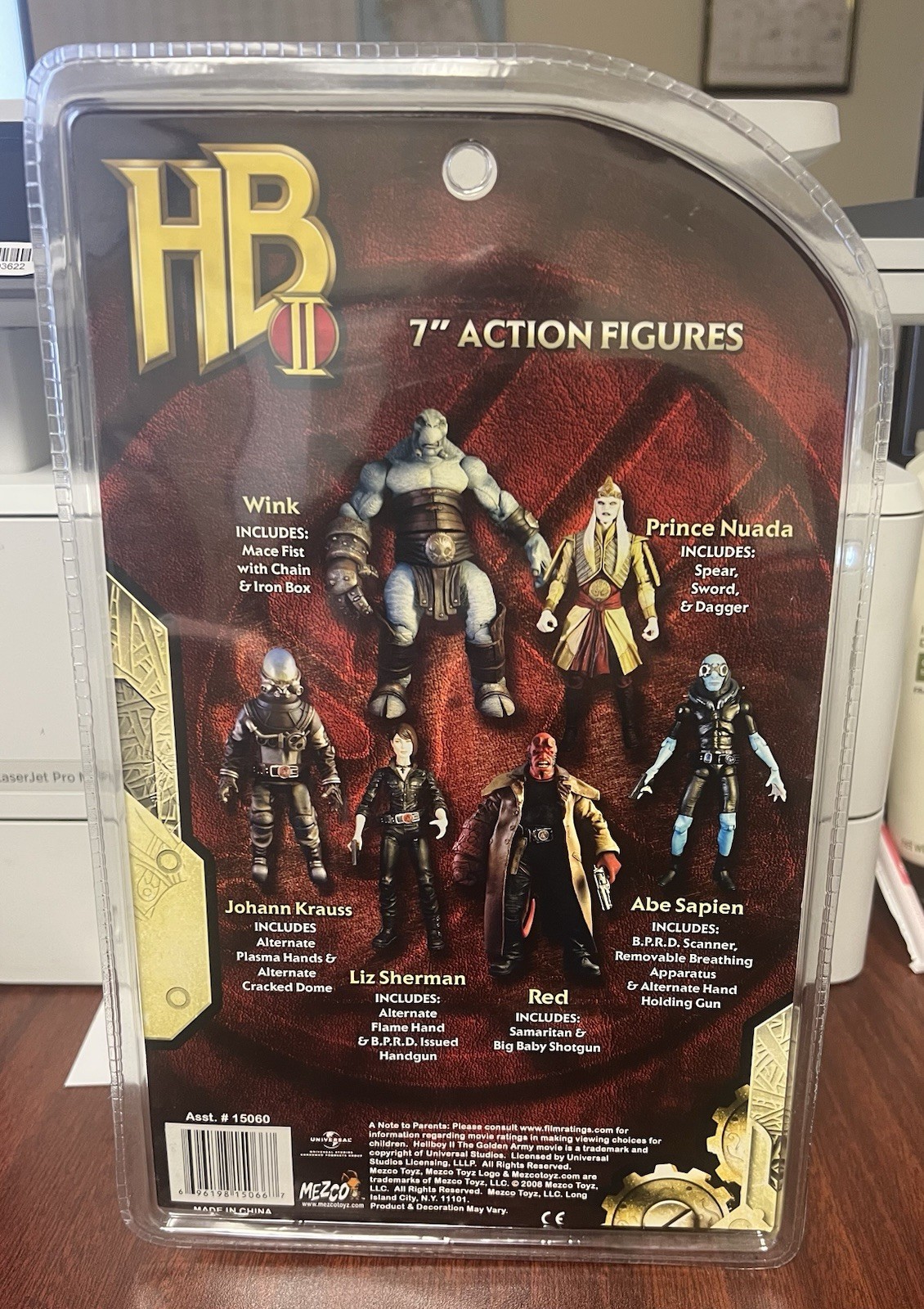 Hellboy 2 The Golden Army WINK Action Figure Mace Fist II MEZCO 2008 Sealed NEW