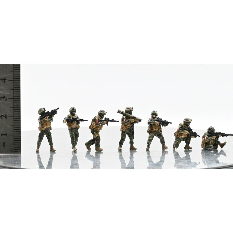 1:72 7PCS Modern US Assault Team Soldiers Assembled Painted Plastic Model！