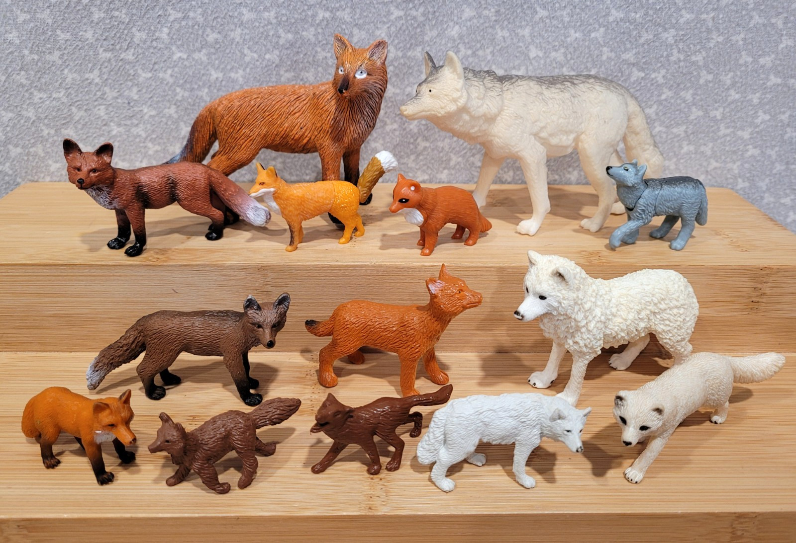 Vintage Schleich Kinder Safari Grey Timber Wolf Red Orange Arctic Fox Figure Lot
