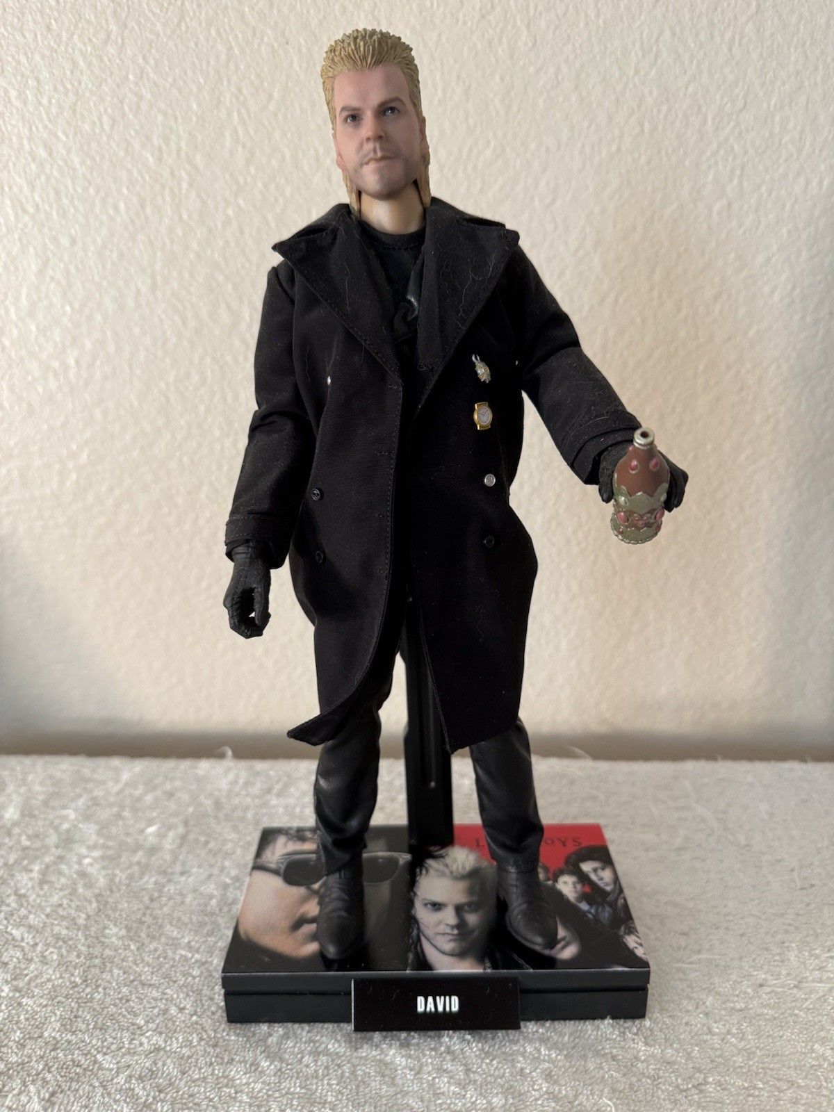 Redman Toys 1/6 David Vampire Figure Kiefer Sutherland The Lost Boys Box & Stand