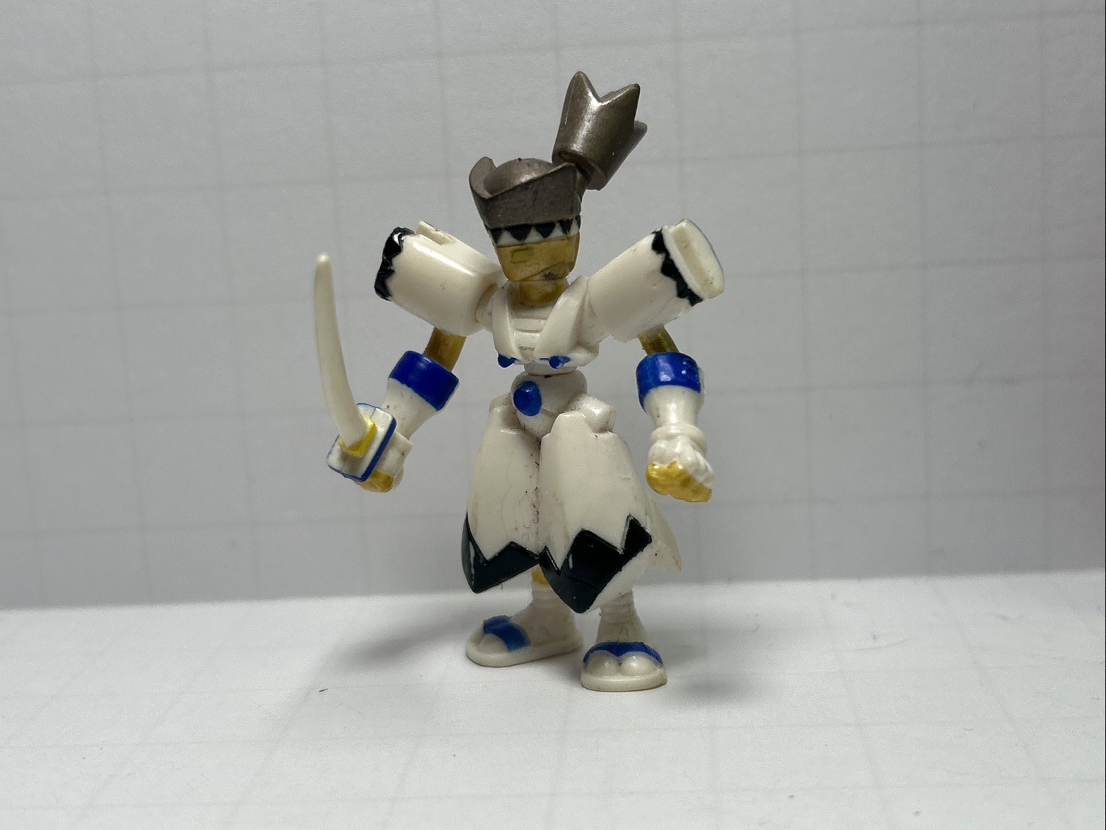 Takara Hasbro Medabots Whitesord Figure 2.5”