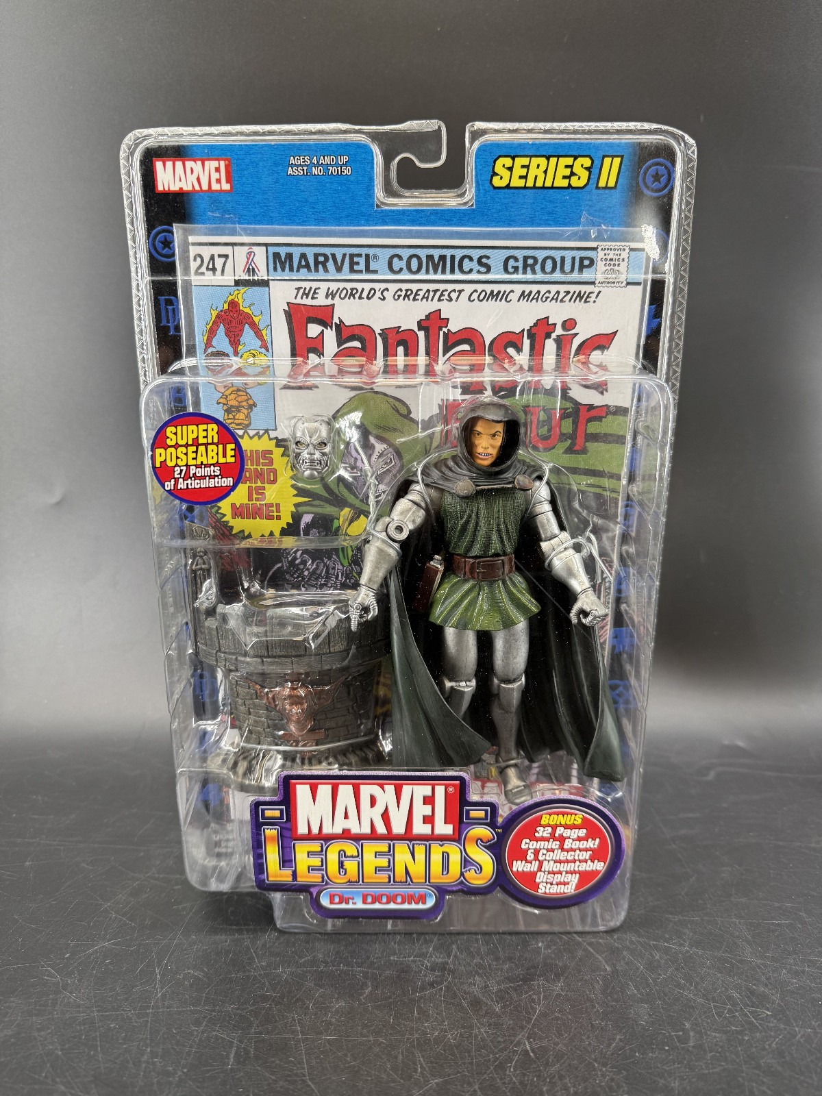 ToyBiz Marvel Legends Series 2 Dr Doom Doombot Variant Comic Book 2002