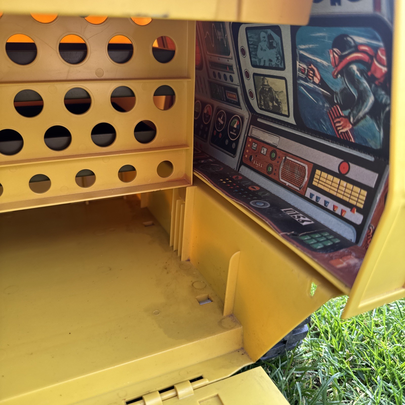 1972 Hasbro GI JOE Adventure Team Experimental Mobile Support Vehicle + EXTRAS
