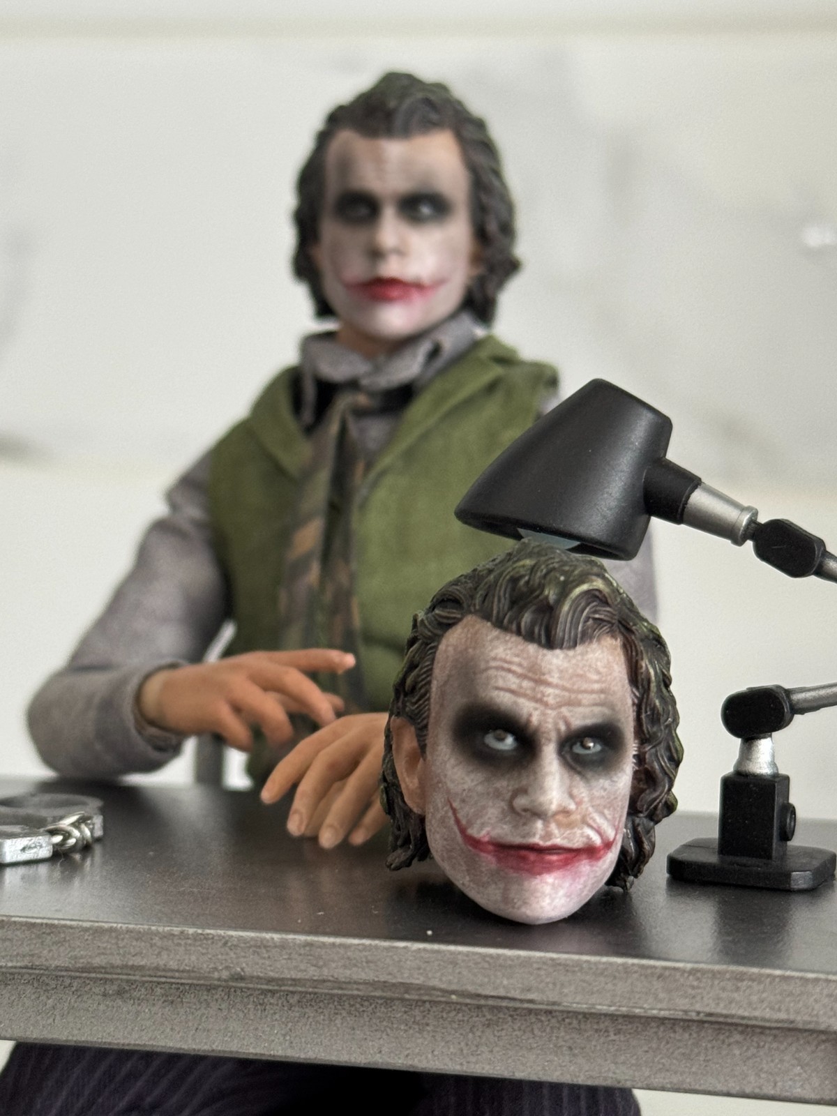 Beast Kingdom The Dark Knight: The Joker DAH-024DX Delux Loose (READ)