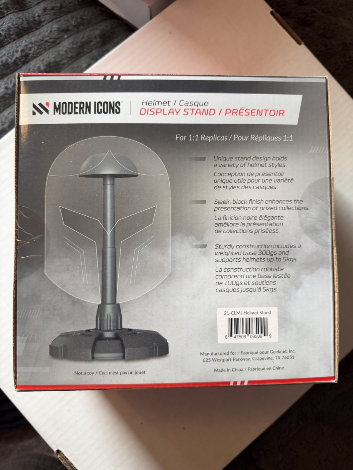 MODERN ICONS HELMET DISPLAY STAND 1:1 FACTORY SEALED NEW